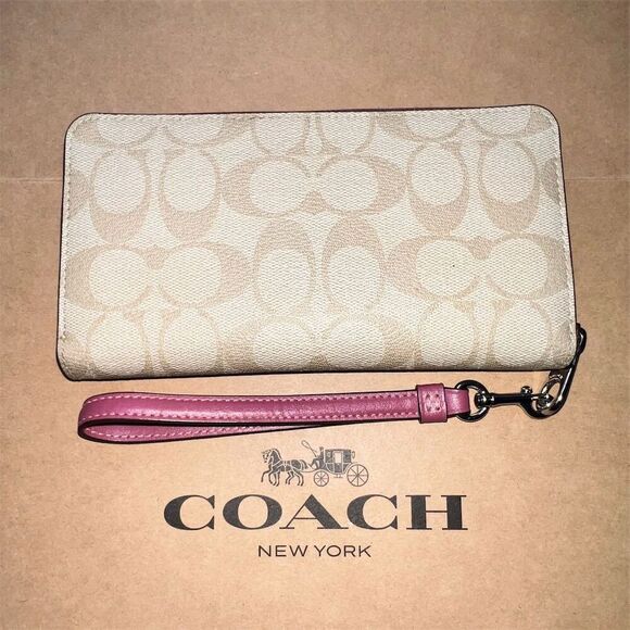 COACH Wallet Wristlet Credit Card Holder Zip-Around Wallet Khaki/Pink AUTHENTIC - Picture 2 of 5